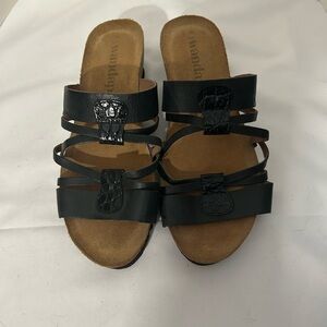 Wanda Panda ladies sandals size 36 
Made in Spain